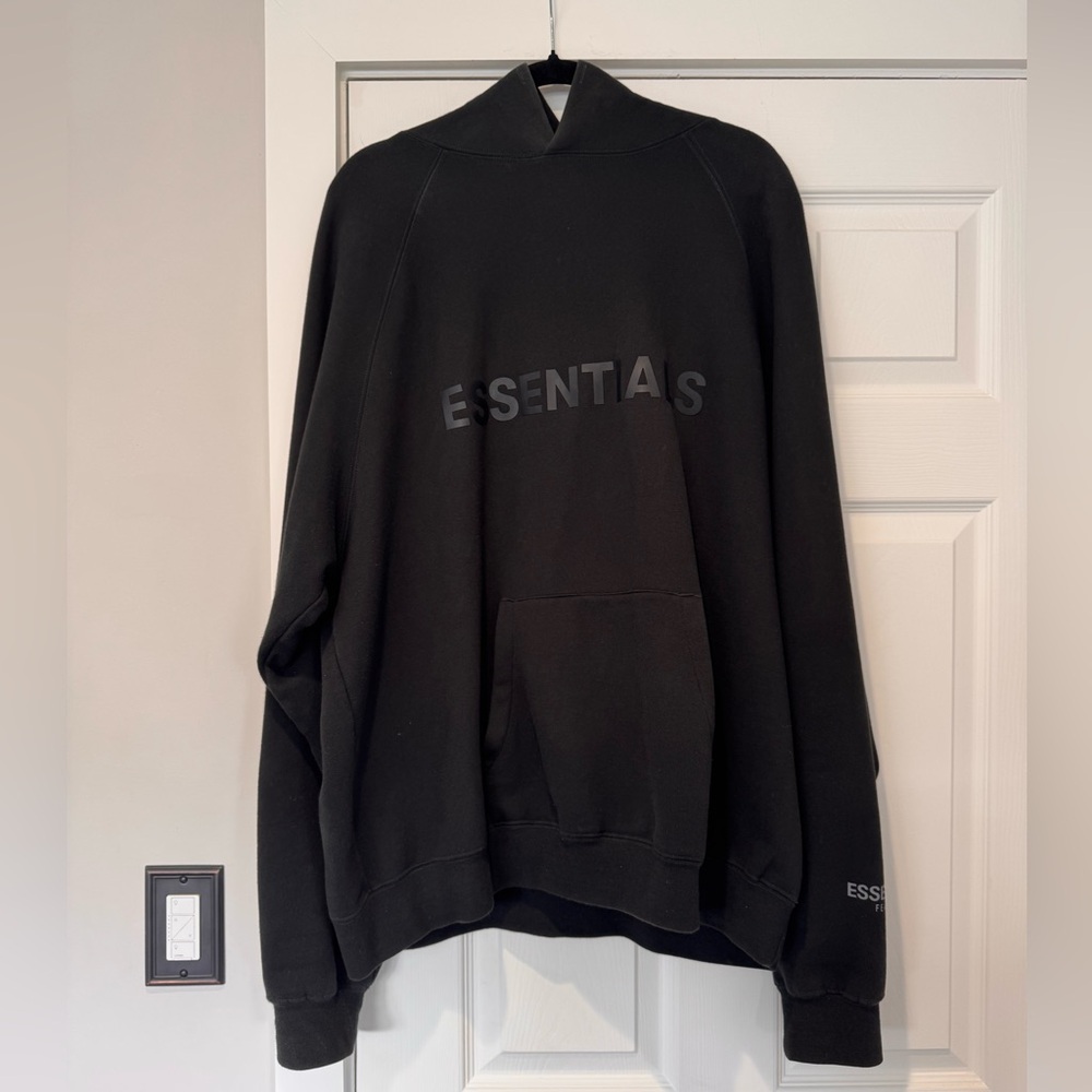 Auth.✅ Men’s Fear of God Black Essentials 3D Appliqué Hoodie Size Medium